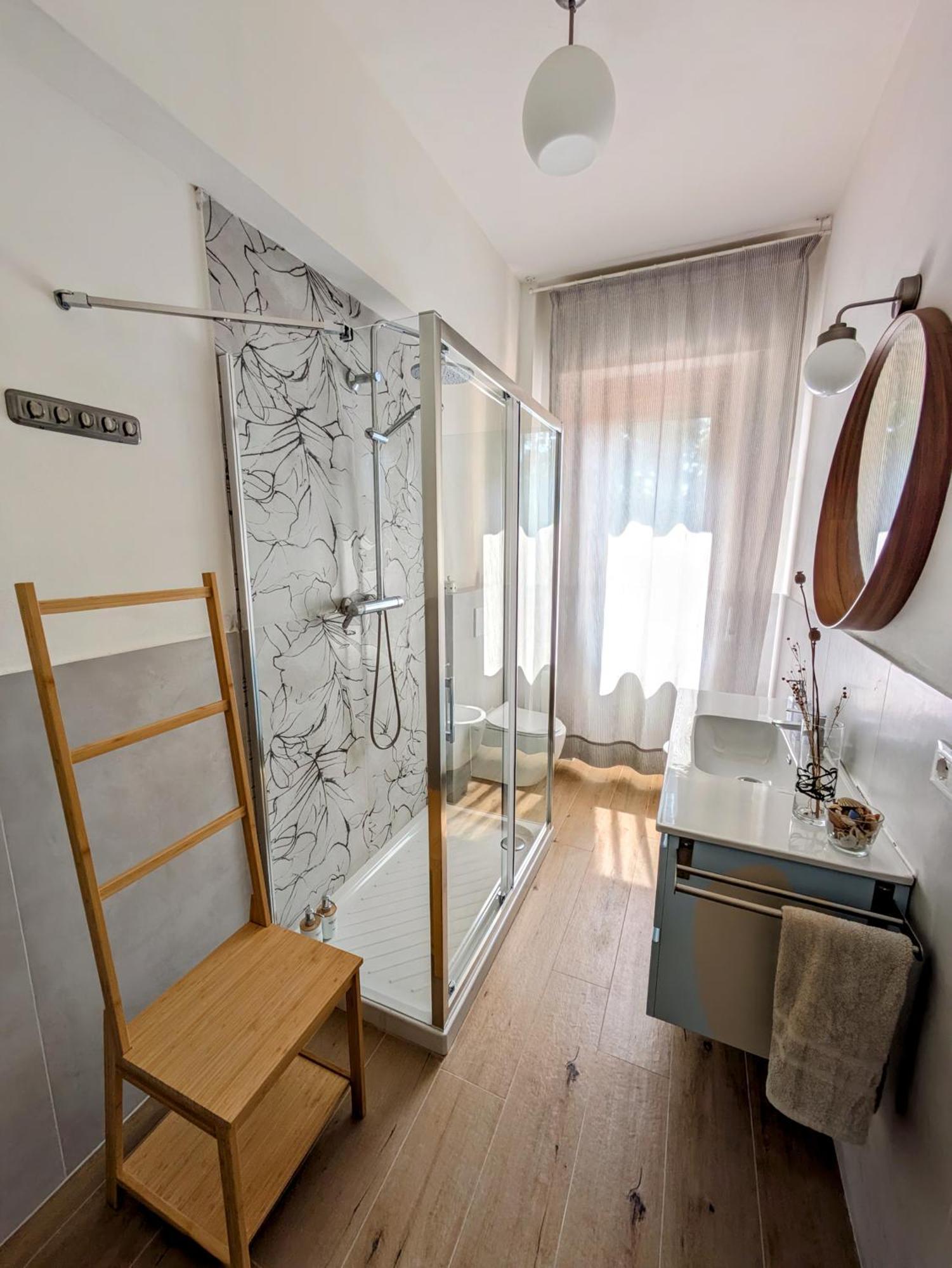 Viale Puccini - Free Gated Parking - 3 Minutes From Center * Lucca